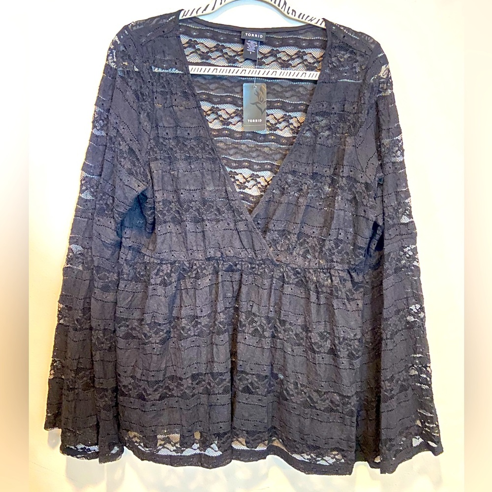 NEW Torrid black lace bell long sleeve peplum sweater thru top 1x